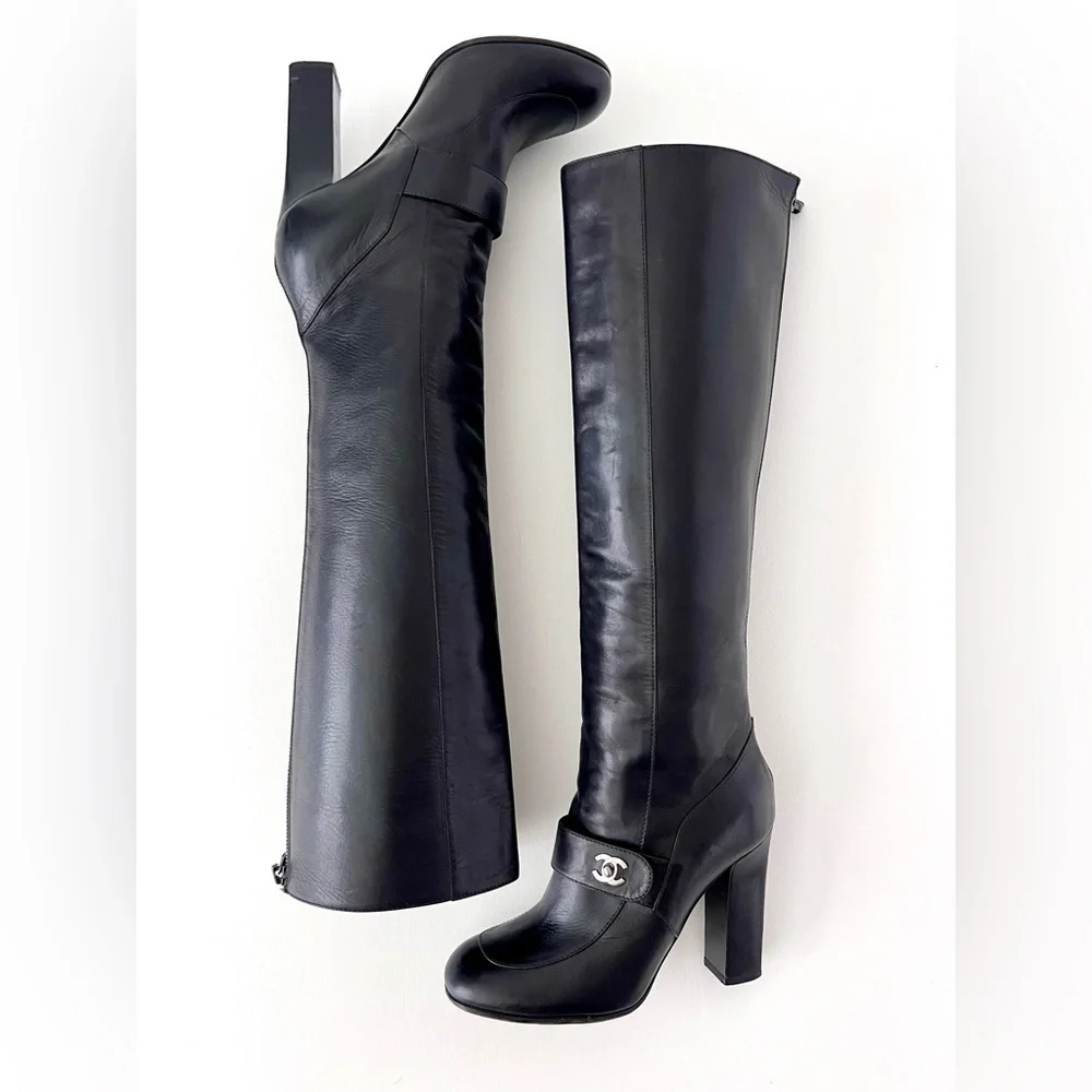 CHANEL | Black Leather Knee High‎ Heel Boots CC Logo  Turnlock EU 37